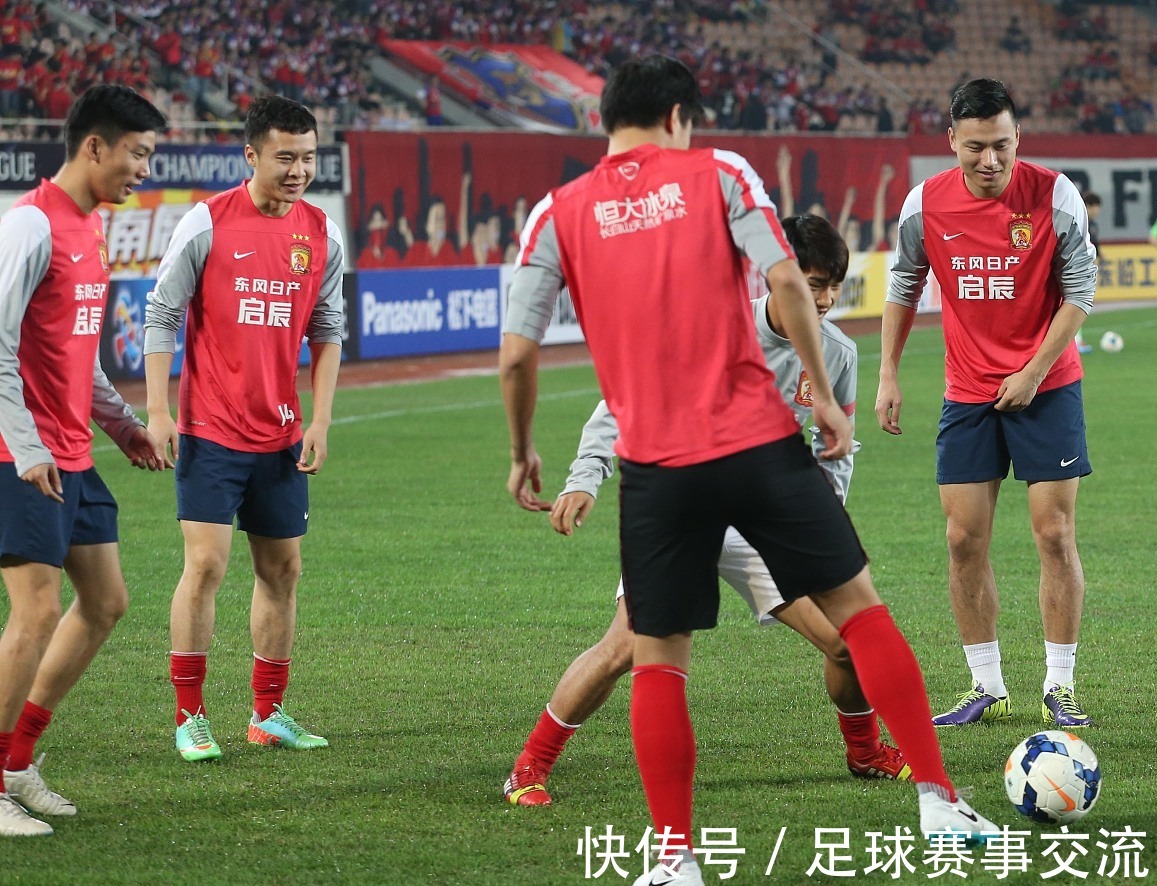 美媒：由于库里缺阵，76人主场最低门票降至8美元