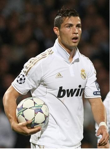 辉哥让你四分钟看懂皇马为什么输的那么狼狈