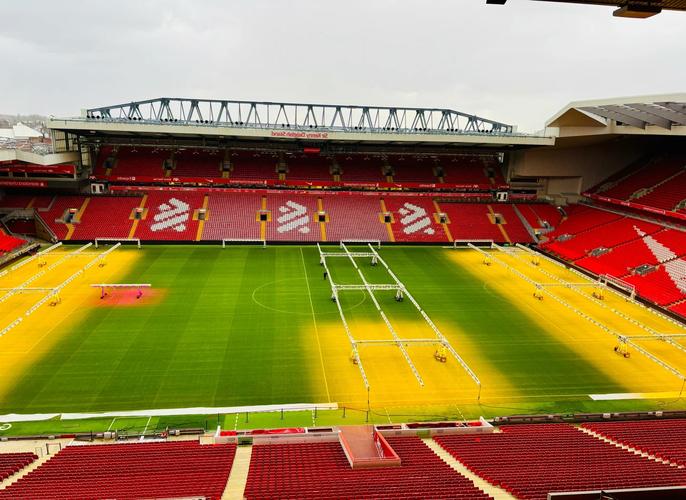 共和报：那不勒斯在赢得超级杯后为准备与孔蒂续约两年（共和报：那不勒斯夺得超级杯后计划与孔蒂续约两年）