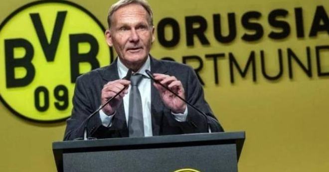 库尼亚：姆伯莫是个了不起的球员，能和他并肩作战很棒