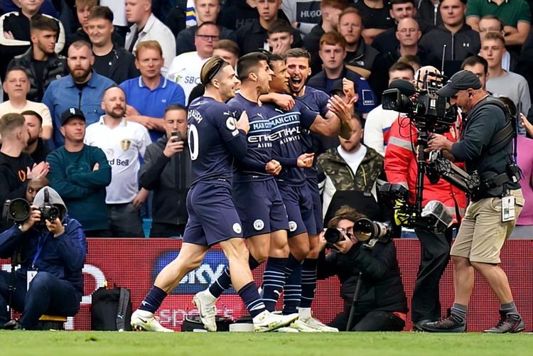 2025／26赛季英超：赛程密集应对策略！切尔西将进行阵容轮换（英超2025／26赛季赛程紧凑，切尔西将启用阵容轮换方案）