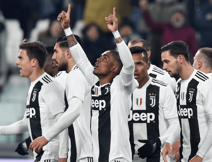 奥格斯堡1-0汉堡，安东-卡德打进全场唯一进球