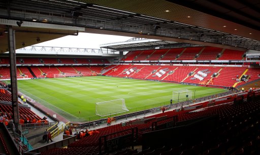 前曼联租借主管：一外租球员打断教练部署，让队友球都传给他（曼联前租借主管：一名外租球员打乱战术安排 迫使队友只能给他传球）