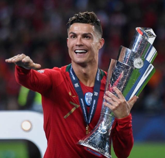 尼日利亚vs坦桑尼亚首发：奥斯梅恩领衔，卢克曼出战（尼日利亚战坦桑尼亚首发公布：奥斯梅恩领衔，卢克曼先发）