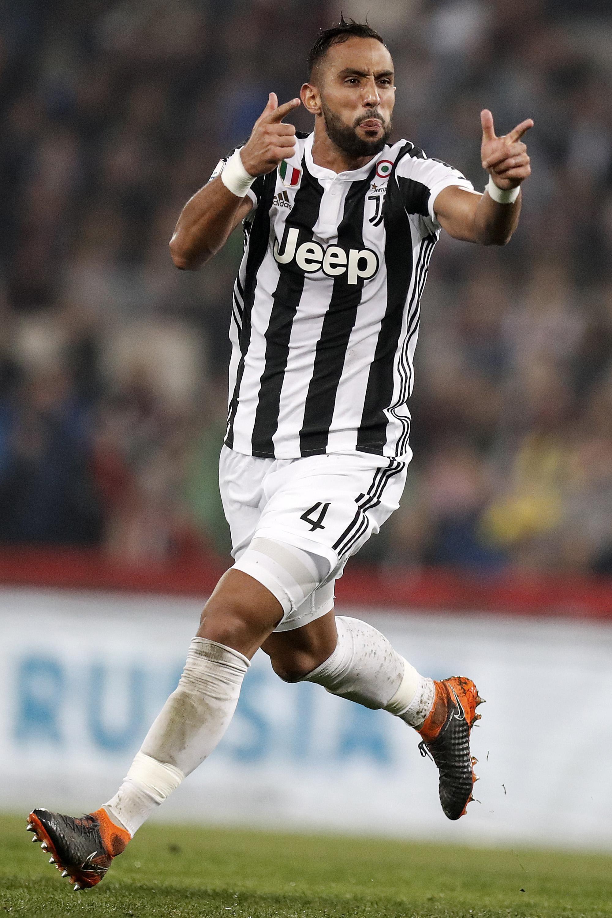 青岛记者：邵佳一大哥式的执教风格很适合当下中国足球的环境