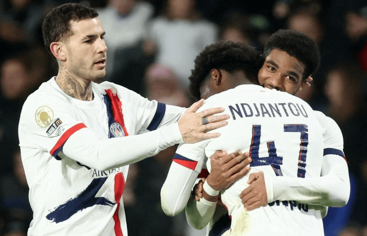 安东尼：我们的目标是进入欧联杯决赛，梦想再披巴西队战袍（安东尼：目标闯入欧联杯决赛，心愿再披巴西战袍）